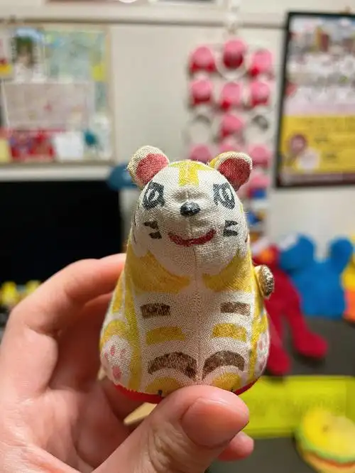 手工布老虎一枚