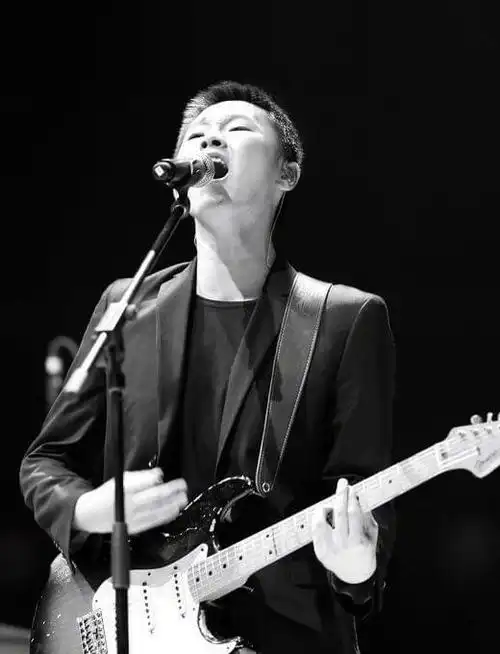 好声音总冠军梁博个人资料简介 梁博父母真实身份曝光