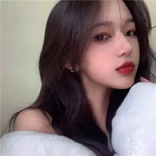 ins风高级质感女头像图片