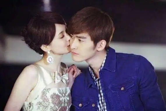 郑爽和张翰两人同居过吗两人在一起过5年