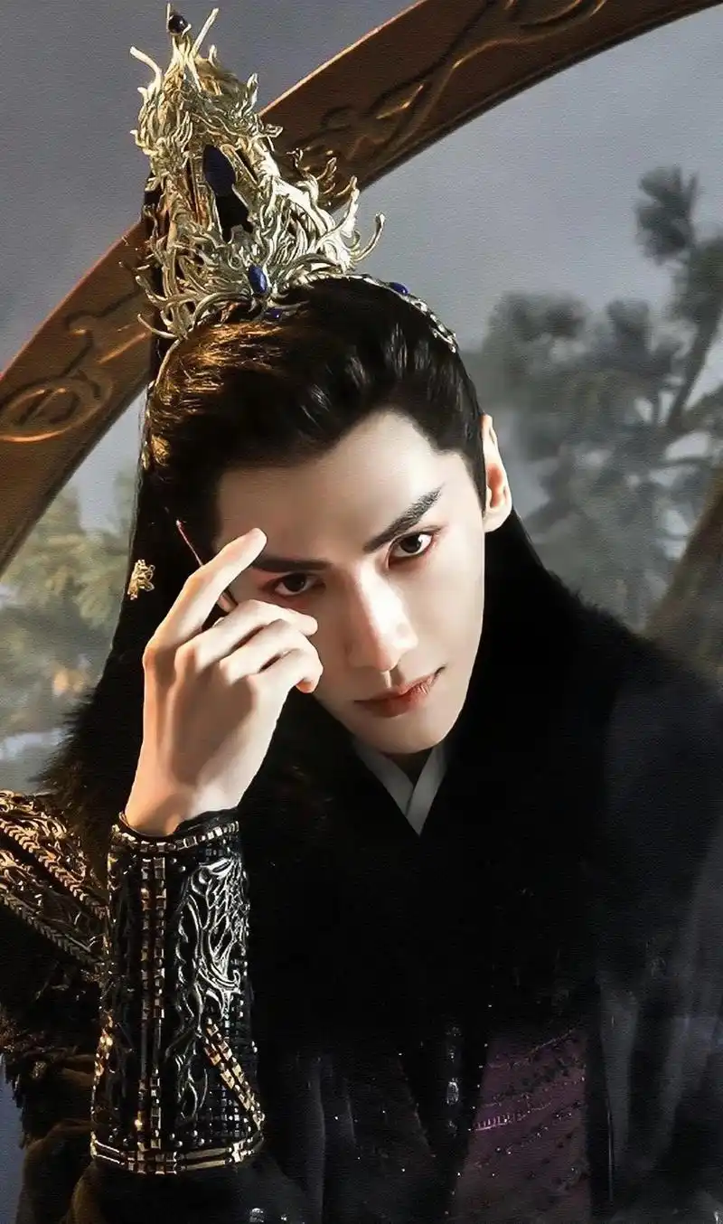 罗云熙 #邪魅古风男主 这几天掉坑里了,天天截不完的图 - 抖音