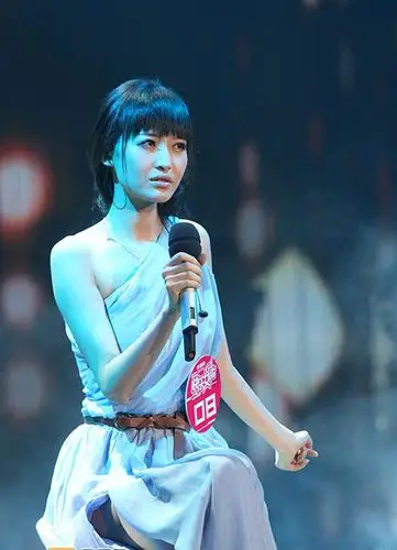 【图】选秀6进5赛事激烈 快女杨洋唱《回家》荡气回肠