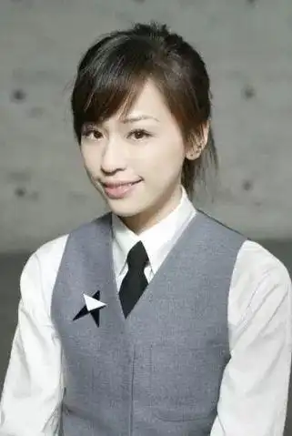 36岁王心凌近照认不出魔鬼的身材陌生的脸