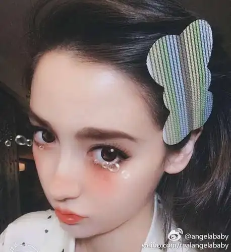 baby怀孕任性吃冰 网友争论:孕妇到底能否吃冰淇淋?