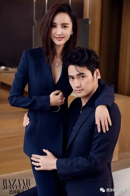 戴上情侣珠宝摆起明星同款pose你和ta的合照秒变时尚大片