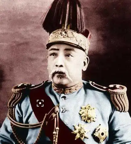 袁世凯原本也算得上一乱世枭雄,但因称帝一事,落了个贻笑天下的下场