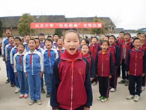 白水小学开展"红色歌曲"合唱比赛