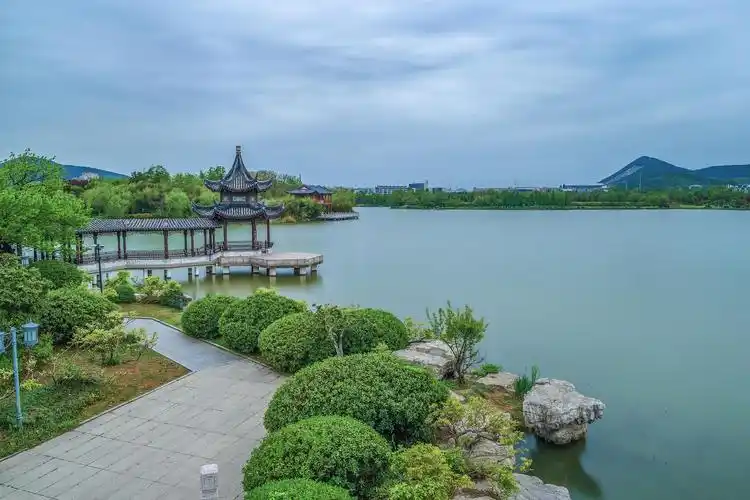 自然风光与人文历史的完美结合 徐州督公湖风景区位于江苏省徐州市