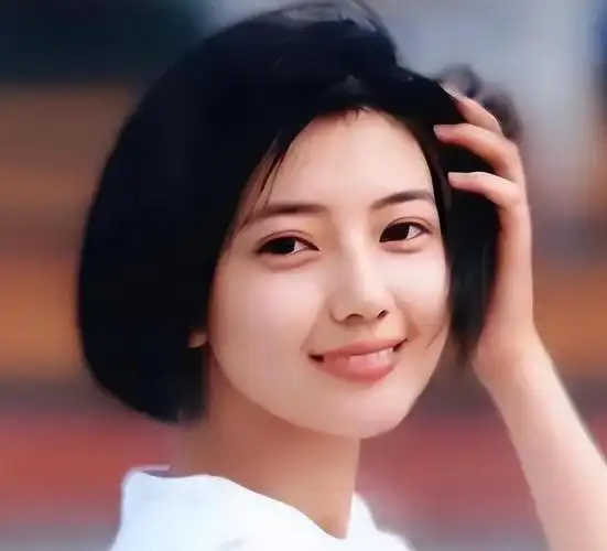 论素颜女神只服这6位别人卸妆遮遮挡挡她们化不化妆都行