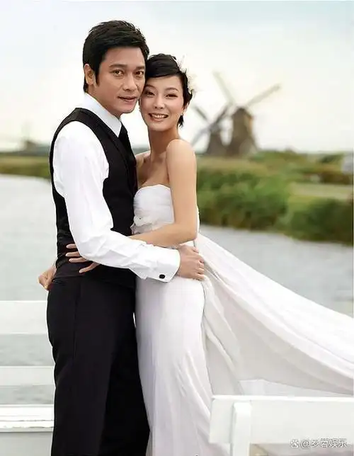 渣男现世报腾丽名贵妇式包场滑雪魏骏杰接连被绿转战内地带货