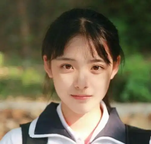 初中美女校花图片大全(据说每个初中班级里) - 赤虎壹号