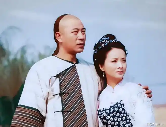 谢兰被聋哑父母养大与丈夫坚持丁克12年39岁意外得子乐开怀