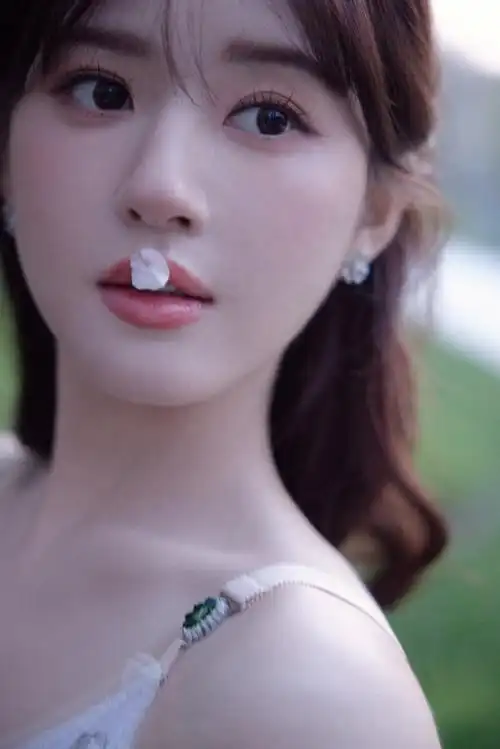 赵露思直播##赵露思 澳门鬼迷日眼的照片##赵露思高定短裙