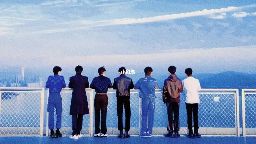 奈斯的选择哈哈哈七个背影看着就有好心情#电脑壁纸  #tnt时代少年团