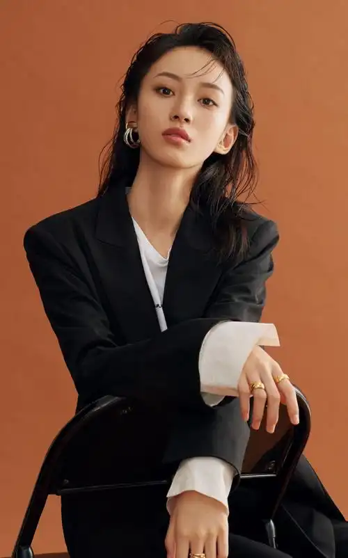 图一是女神王梓莼,发型非常到位,你们觉得你呢?_高清图集_新浪网