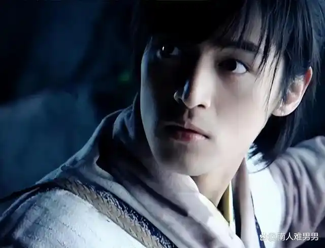 颜值天花板,吊打现在的所谓鲜肉,胡歌在当时《仙剑》中有多帅