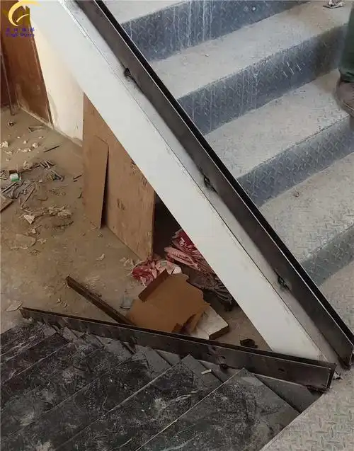 阳台无框玻璃扶手不锈钢护栏卡槽游泳池栏杆楼梯玻璃扶手预埋地槽