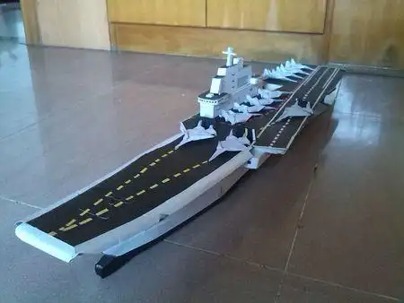 如何制作航空母舰模型