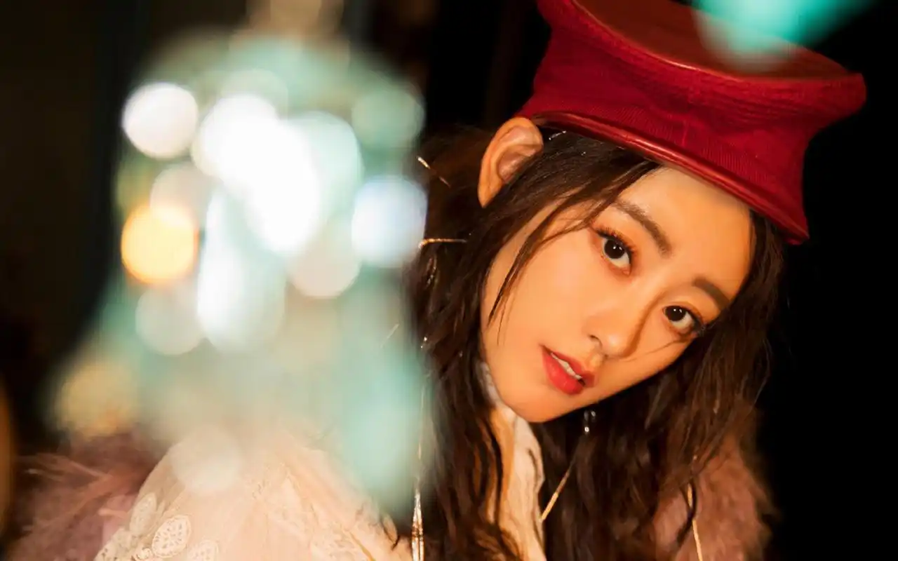 祝绪丹时尚摩登写真图片桌面壁纸