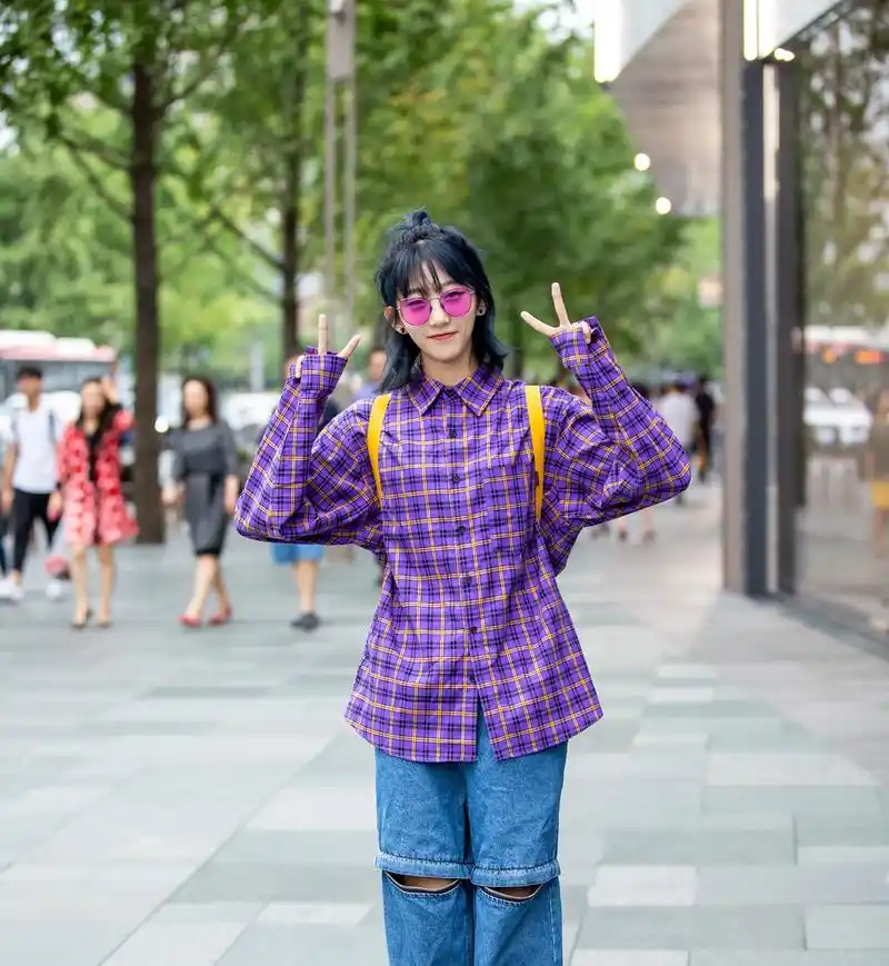 14岁的小姐姐,图二像极了宋祖儿,明艳动人,美出天际!