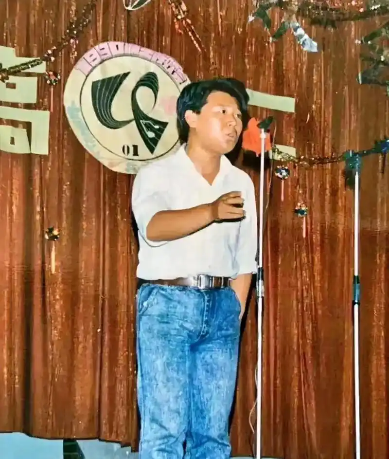 郭德纲一张罕见的早年照片.