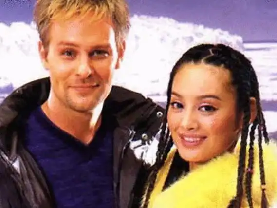 宁静抢刘晓庆男友闪婚嫁外国人第一次见面就敢问公婆要房子