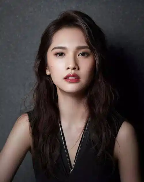 原创深扒杨丞琳坎坷爱情嫁给李荣浩她用尽所有勇气