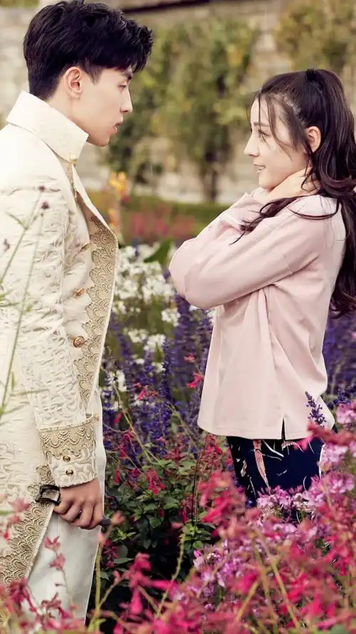 壁纸| 来领走你的迪丽热巴,邓伦