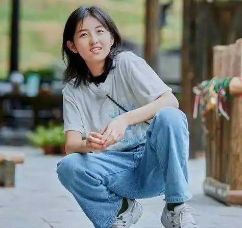 领跑00后,是谁在帮张子枫选剧本?_电影_故事_成长