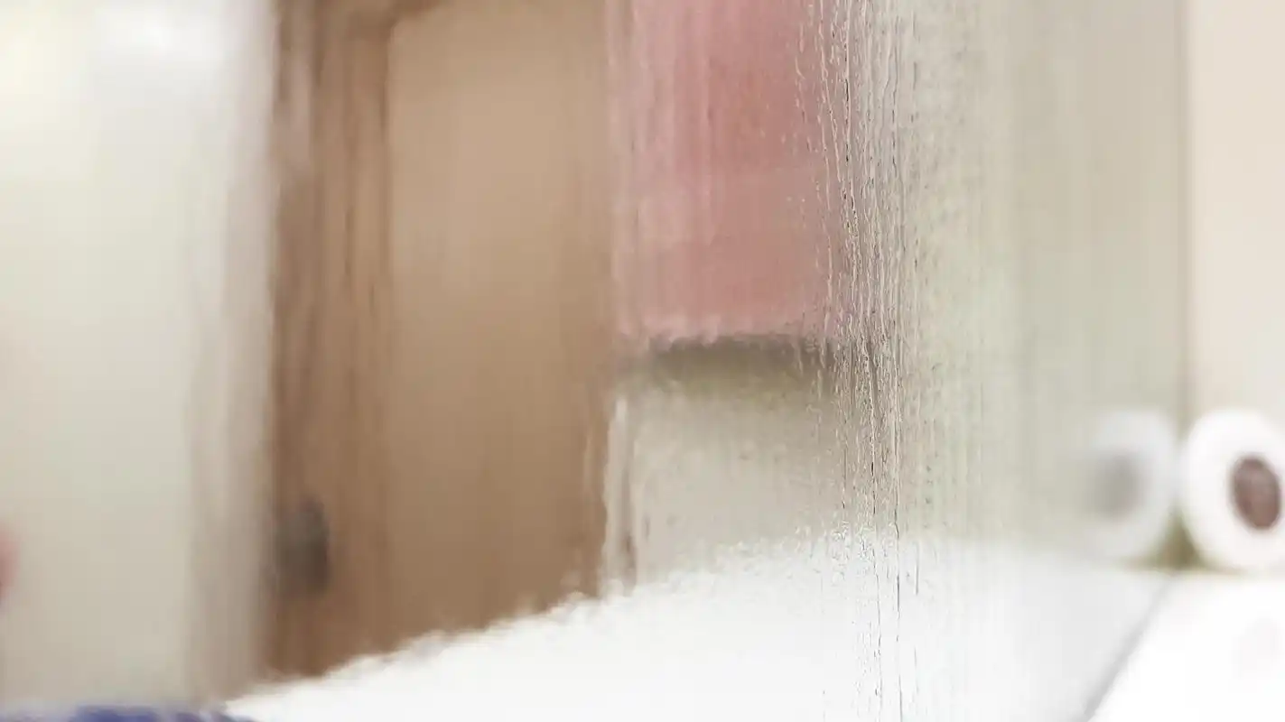 科普知识# 当我们在洗澡时,镜子很容易变得模糊不清.