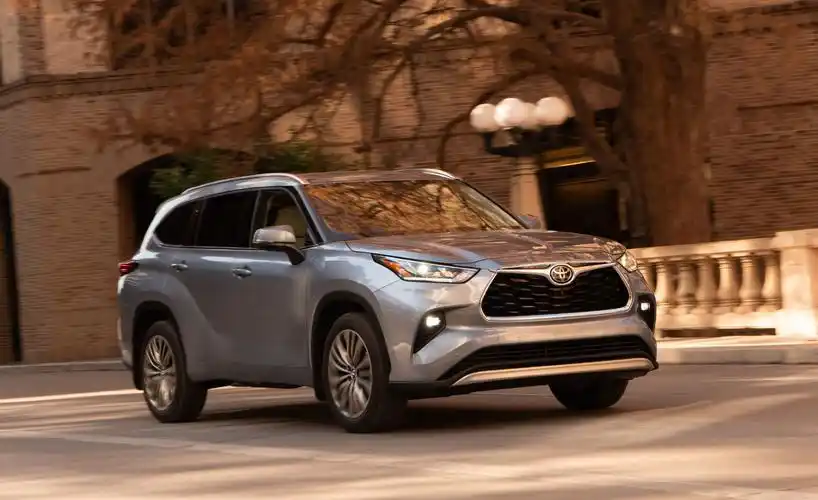 2020丰田汉兰达高清大片儿