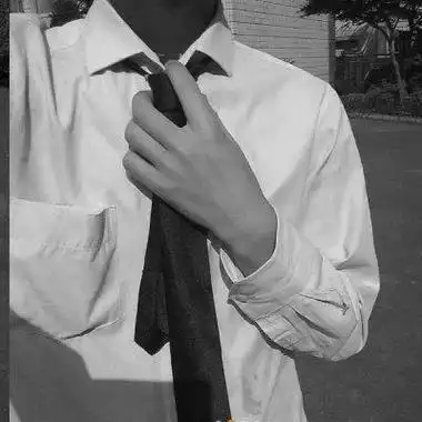 男生西装头像高冷黑白高清 男生头像图片大全 -【爱个性】