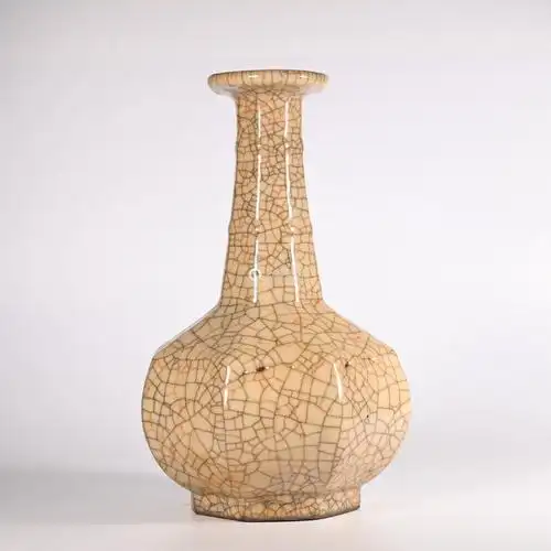 宋代哥窑棕式瓶