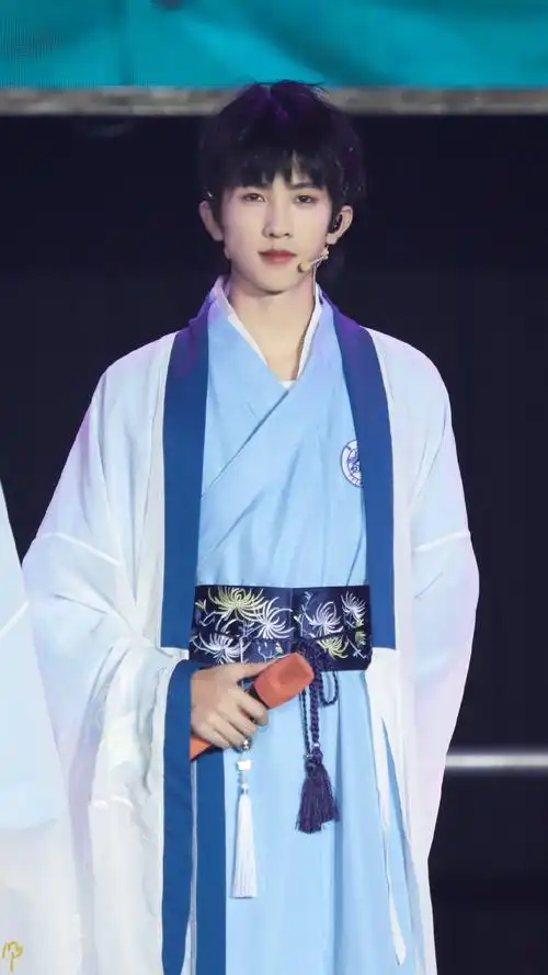 盘点易安现代和古风校服