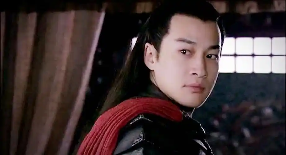 其实何润东颜值不错,我来更新很多吴聘帅图