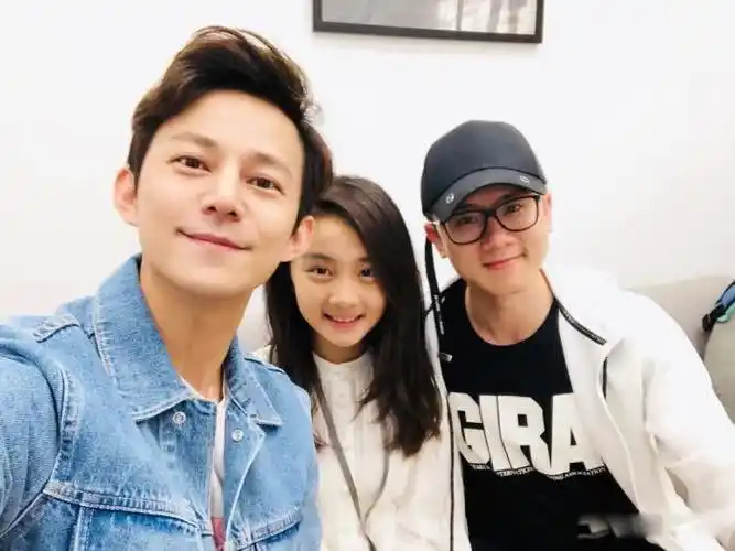 何炅结婚了没有老婆是哪位身份个人资料