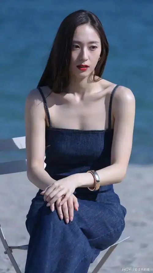 惊艳郑秀晶美照曝光完美身材赚足眼球