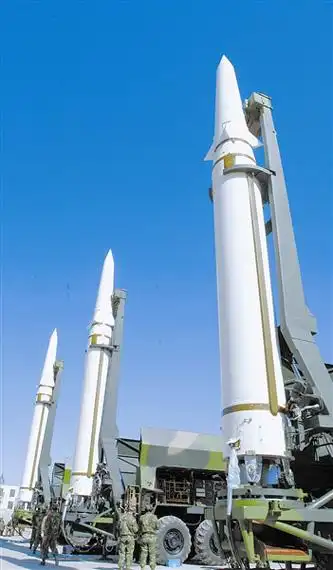 资料图:二炮东风-15b导弹.宋远高摄