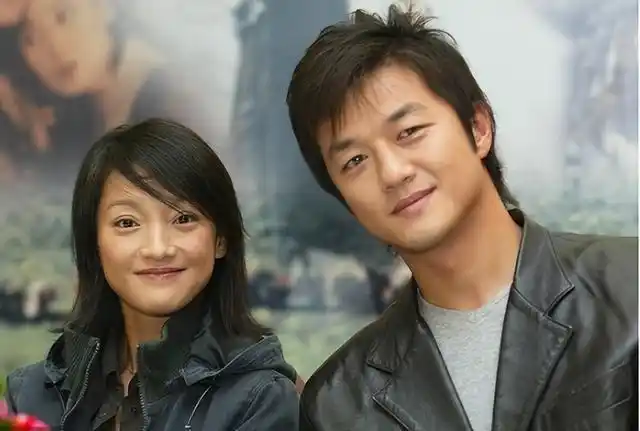 李亚鹏的魔法:前任周迅,前妻王菲,现让小19岁模特为其生女