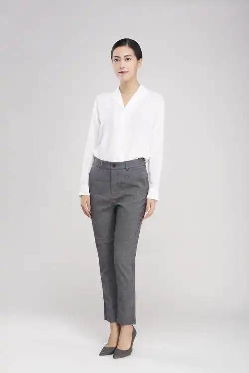 女性商务形象照背景图片