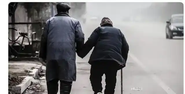 父母的衰老会让你感到害怕吗生命总是会走向衰老