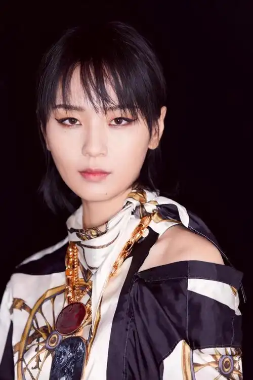 周笔畅个人资料简介及图片 周笔畅个人资料老公 - 网络编辑之家