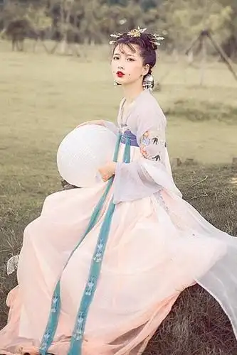 汉服女齐胸襦裙绣花款传统装扮汉唐古装仙女粉红色日常汉元素清新