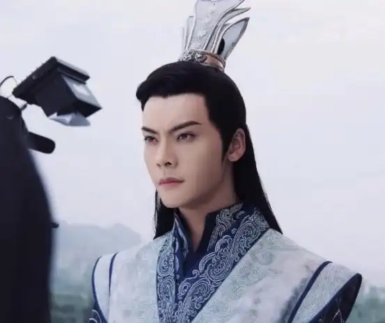 男明星古装扮相谁最帅?洋洋尽然不是第一,严屹宽上榜 - 星辰影院