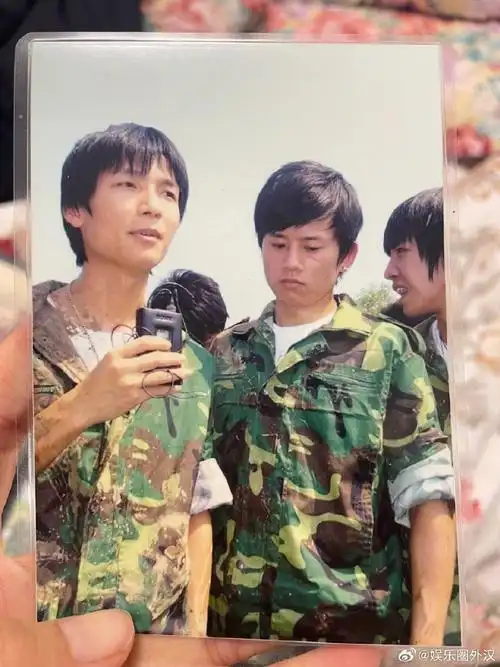 0713抗洪旧照##07年快男抗洪旧照