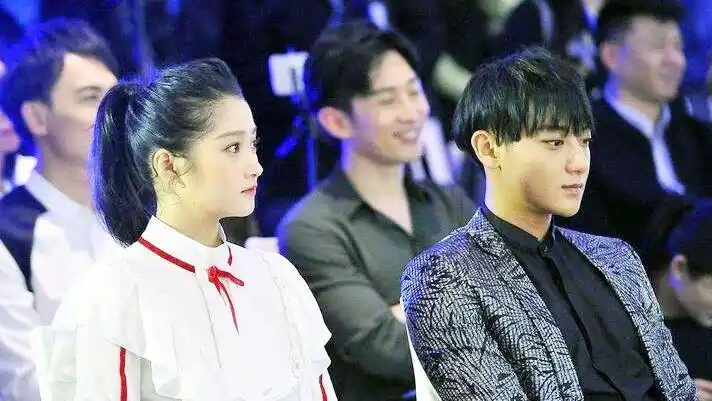 奔跑吧第六季大名单即将公布,黄子韬关晓彤二选一