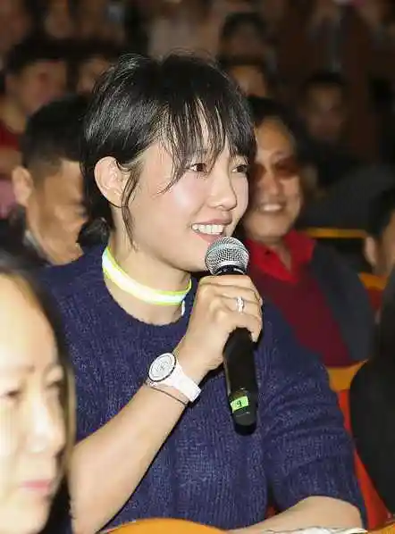 白百何素颜照曝光发型邋遢像大妈网友高呼票房女王哪了