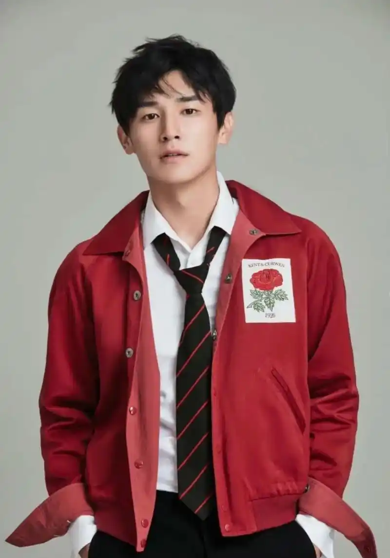 杨旭文#这该死的魅力 第二波照片,太帅了9596#188大 - 抖音