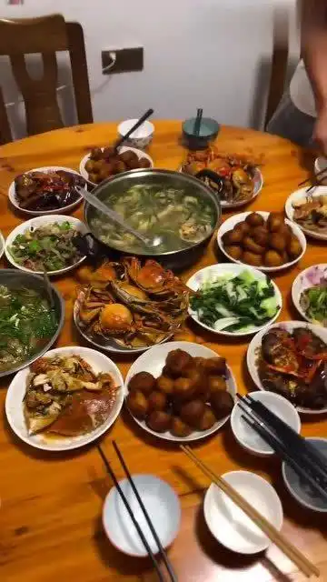 广东人的家庭聚餐,这桌农家饭,比满汉全席还诱人!