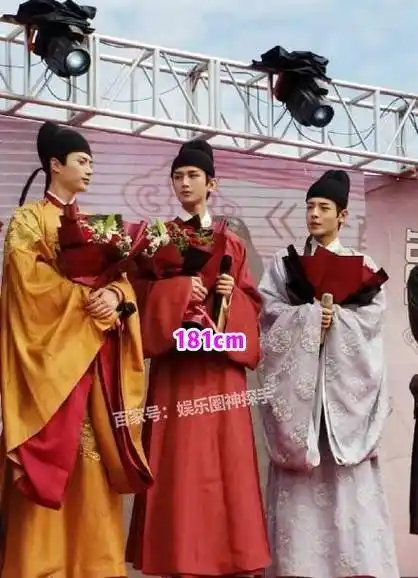 成毅身高181cm,看他和别人的合影,你能猜出对方的身高吗?